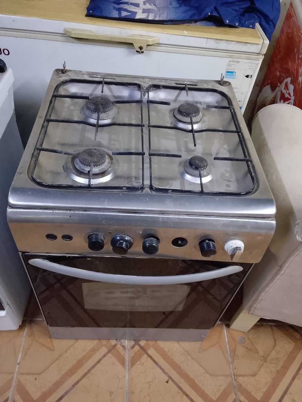 ديوان 7نفرات نضيف كلش
كاونتر مترين ونص مع سنك نضيف كلش 
طباخ اربع عيون عدد 2 شغال فول نضيف كلش 
طباخ خمس عيون شغال فول نضيف كلش 
خانقين محطة مقابل مركز شرطة ازاي 
مزاد محمد خانقين التواصل واستفسار 
***********
وشراء عراض مستعمل جديد 👉
