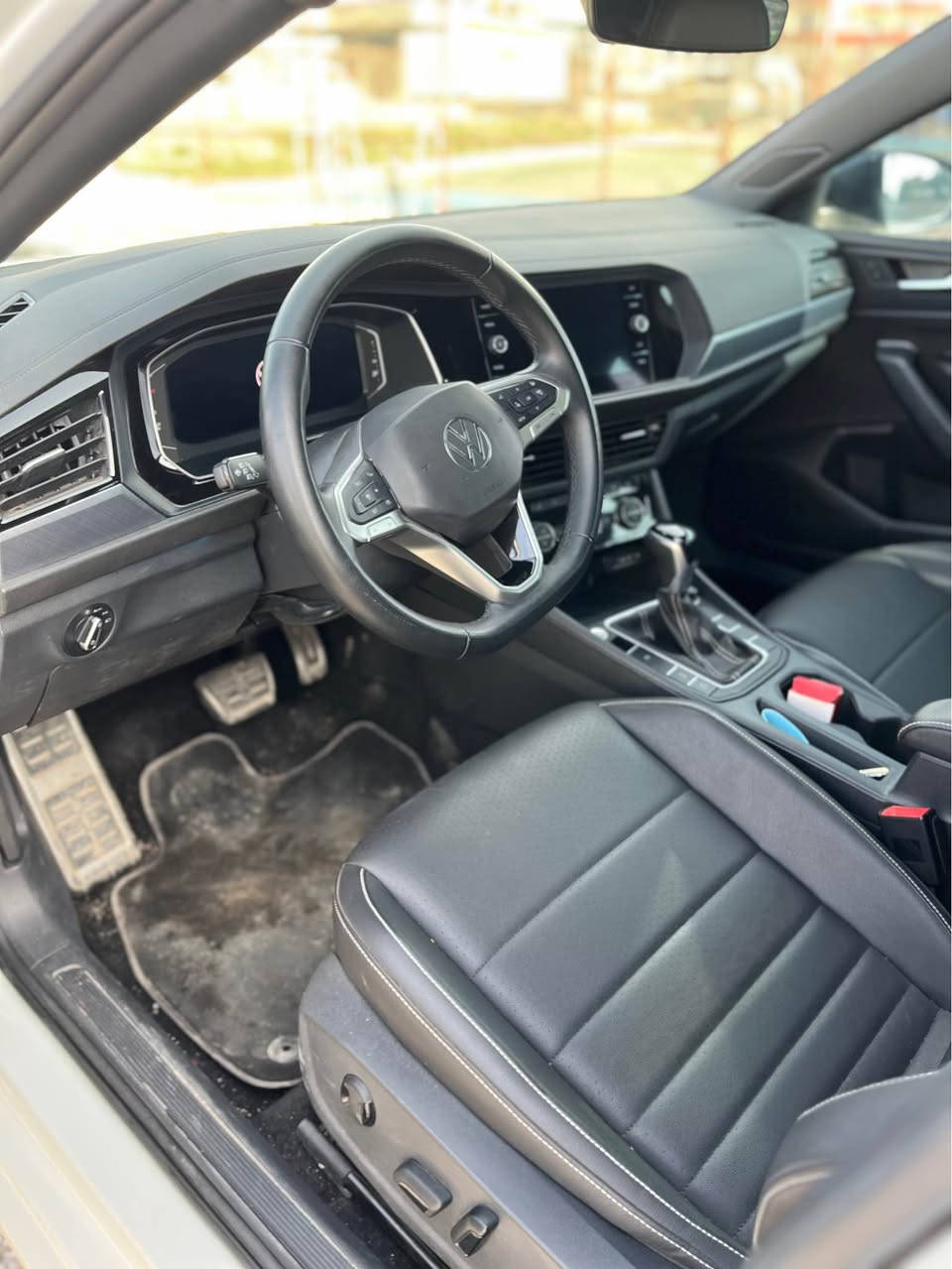 جیتا ٢٠٢٤  se plus سپۆرت فول .( سپی بەفری) ٢٣ مایل رۆیشتوە    کاتی نەشکاوە.
جملخ بۆنیت بۆیاخە،
دوو پارجەش کلیر امریکا . بئ ناو بئ ساردو شوختە زۆر جوانە . 
نرخی ١٦٢ گەلاو مەجالئکی کەم .
*********** رانية, السليمانية
