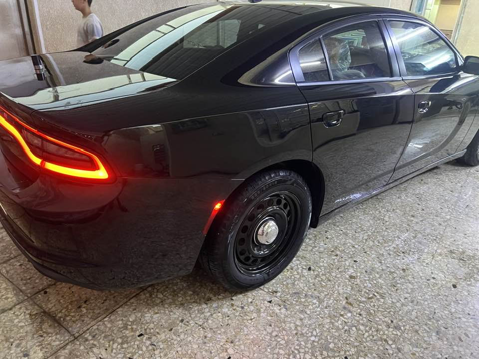 سلام عليكم جارجر بوليسي فور ويل 3600 ماشيه 35 موديل 23 الضرر جاملغ يسره فقط بغداد بلديات *********** السعر 230 بيها مجال
