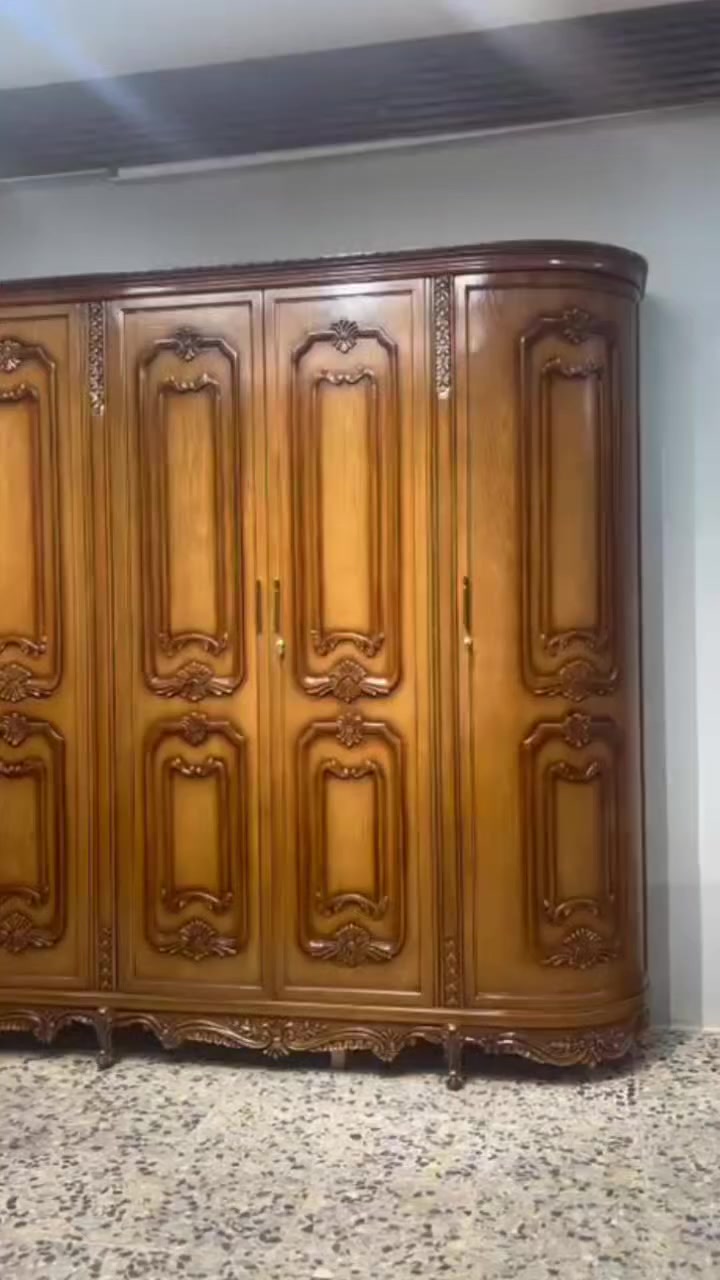 السلام عليكم موديل المهرة سنديان امريكي 
زان روماني نحت يدوي كادر مصري محترف 
صبغ إيطالي السعر 600.000 مليون 
بعد التخفيض  5مليون ونص شغل عالي جوده بغداد حي القاهرة ***********
