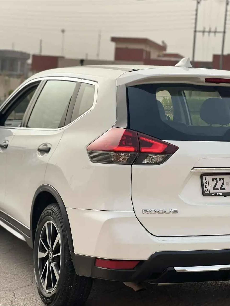 نوع: نيسان روج
موديل 2020
فئه: (AWD) S
لون:أبيض 
ضرر؛: بونيد وجاملغ ومع ضرر خفيف بل شاصي بل العراق وبل أمريكا كلين تايتل 
ممشه: 72 ألف 
مواصفات: .رادار أمامي مع كامره كشن جلد تحديد مسار لد أمامي خلفي بلوجكترات اماميه مانع تصادم بعد آمو مواصفات 
سعر:  170
عنوان : ديالى خانقين 
رقم موبايل :*********** فقط واتساب Singapore
