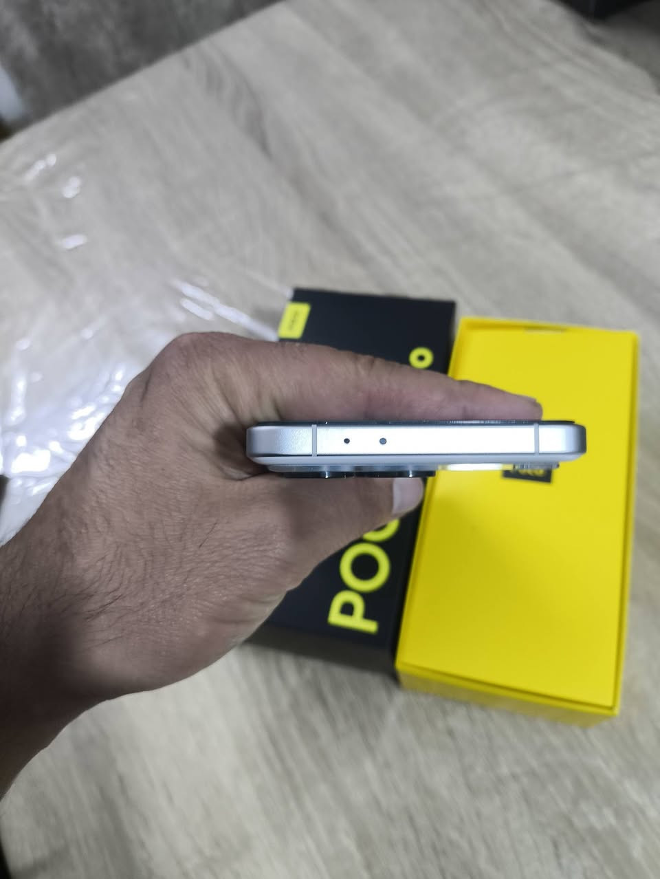 POCO F6 PRO
 نرخى 450  هه زار 
زاكيره 512  رام 12 خاوينى 99% بي شوخت كه م به كارهاتووه 
كامل  ئه شيا بي عه يب  و نه كراوه به زه مان 2رؤژ
  گه ياندن هه يه 
شوين كركوك 
***********
***********
------------------------------------------------------------------------------------
POCO F6 PRO 
سعره 450 الف 
ذاكره 512  رام 12  نظافه 99 % بدون شخط مستخدم قليل 
 غراضه كامل مابيه عيب خطين  و مامفتوح  بضمان يومين الفحص
متوفر توصيل
مكاني كركوك 
***********
***********

