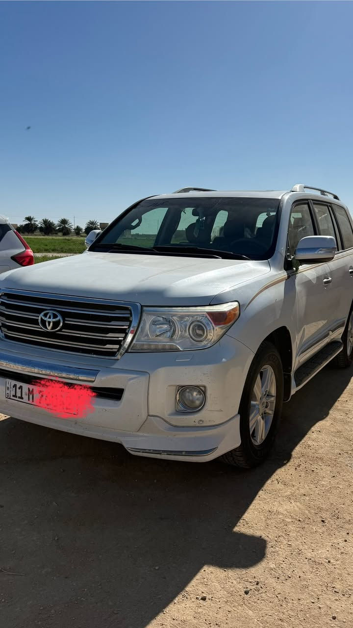 سلام عليكم
للبيع لاندكروز Gxr محرك 6 سلندر 
موديل 2015 بريم  رقم بغداد الدولي 
كير ومحرك وصدر مكفول 
 تخم تاير جديد شركةاصلي استخدام 
شخصي 
السياره كفاله عامه 
ماشيه 170 قابل لزياده
المكان السماوة 
 للاستفسار الاتصال على الرقم ***********
