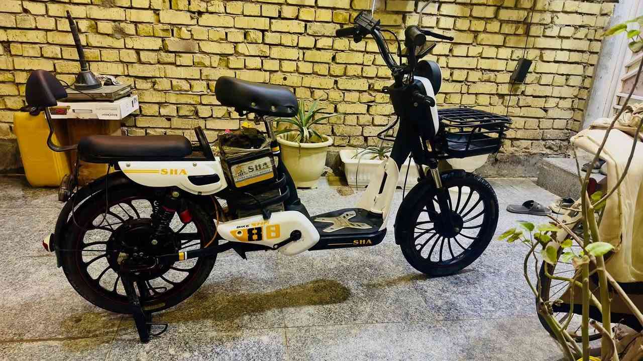 سلام عليكم بايسكل شحن للبيع :
بايسكل شحن للبيع ؛

🔴ملف 1000 شركة ونلي

السرعه 60 حقيقي (لان الملف ونلي و1000 w)

🔴4 نمر

🔋4 باتري نوع ونلي الاصلي

السعر :300 وبيها مجال للشراي اكيد

📍العنوان /الشطرة/حي الحسين/قرب المعهد التقني/مجاور مطعم ابو العبد

للاستفسار اكثر على الخاص او رقم الهاتف : 

‬ 0784 899 9523
