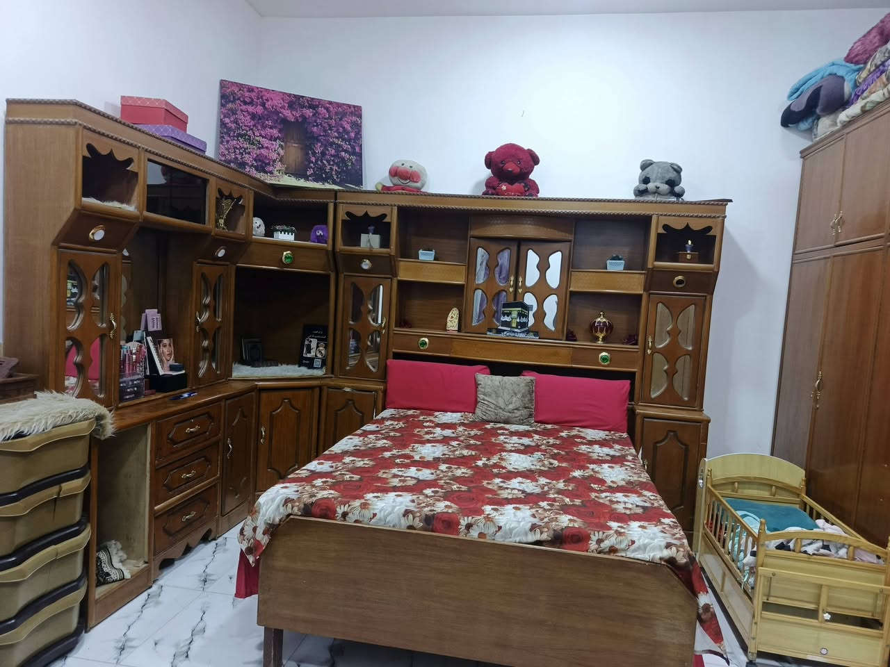 السلام عليكم غرفه عراقيه حطاطه
نظافه 90% سبع قطع سعر 750 عنوان الرمادي يم جسر الحوز
***********
