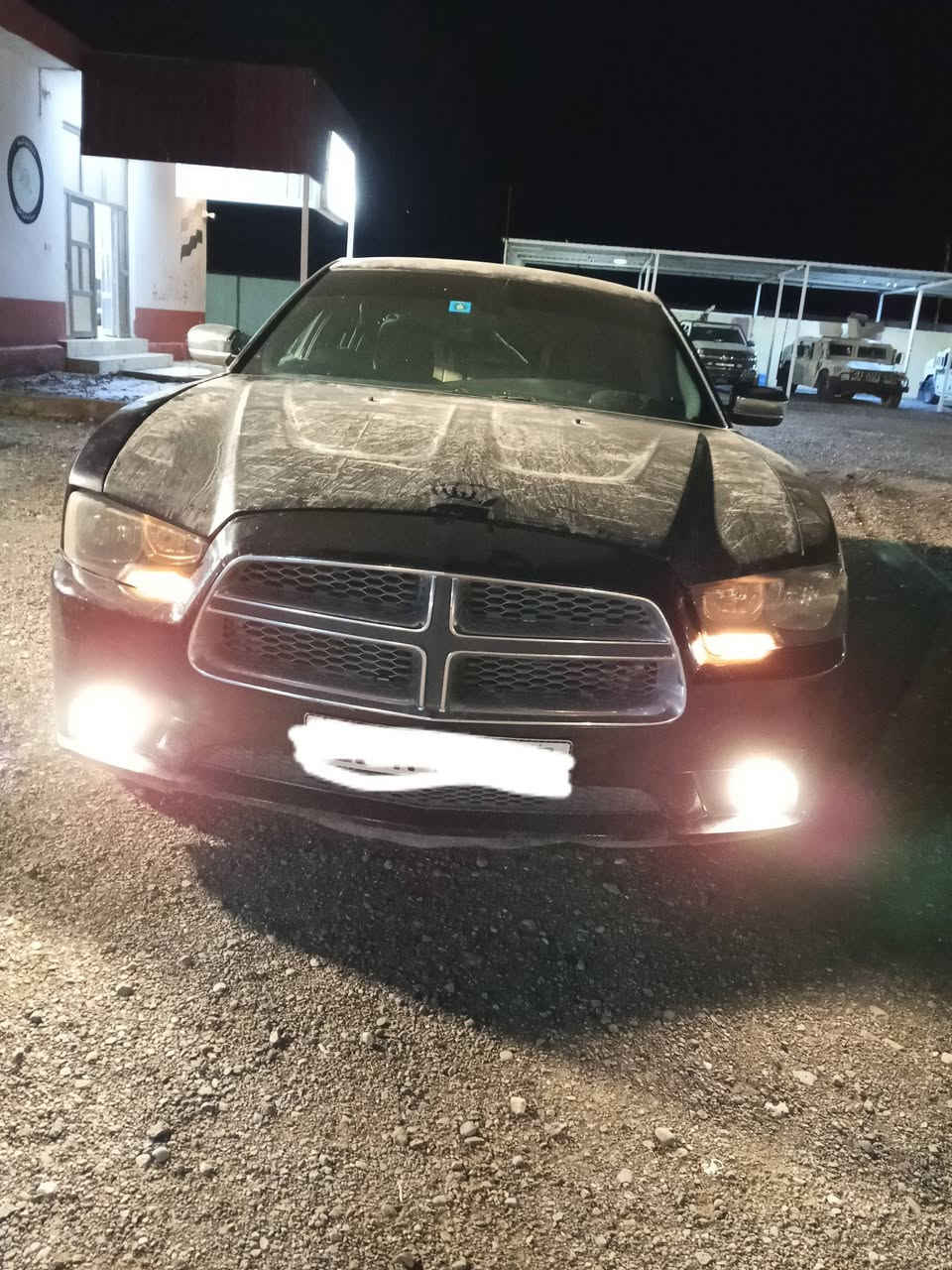 السلام عليكم جاجر 2011 رقم بغداد الجديد 
مكان بابل سونار موجود حاله حال المصبوغه احزام ابيع 
كير مكينه تبريد حداديه جديدة امامي خلفي خير من الله 
مكان السيارة بابل 
120 وبيها مجال قليل ***********
