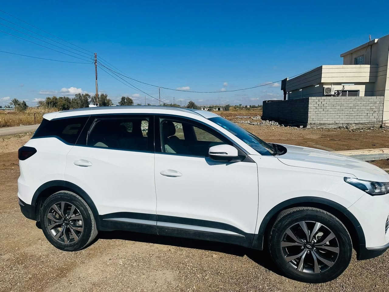 السلام عليكم
� للبيع تيكو 7 برو 2022 فول كامل

مكينة 1.5 توربو –   5راكب – شاشة لمس كبيرة
كامرة خلفية + حساسات + 360° – تبريد قطعتين  – مقاعد جلد
فتحة سقف – تشغيل  + بصمة + تشغيل عن بعد –ABS  + وسائد هوائية – مثبت سرعة
رقم بغداد تحويل ثاني يوم بااسمي
🛣 ماشيه :56الف 
💰 السعر: 140 ورقه
📍 المكان: بغداد
📞 للتواصل واتساب / اتصال: 0782933996


**إذا كنت صاحب هذا الإعلان وتريد حذفه لأي سبب، رجاءا أرسل رسالة إلى الدعم الفني**