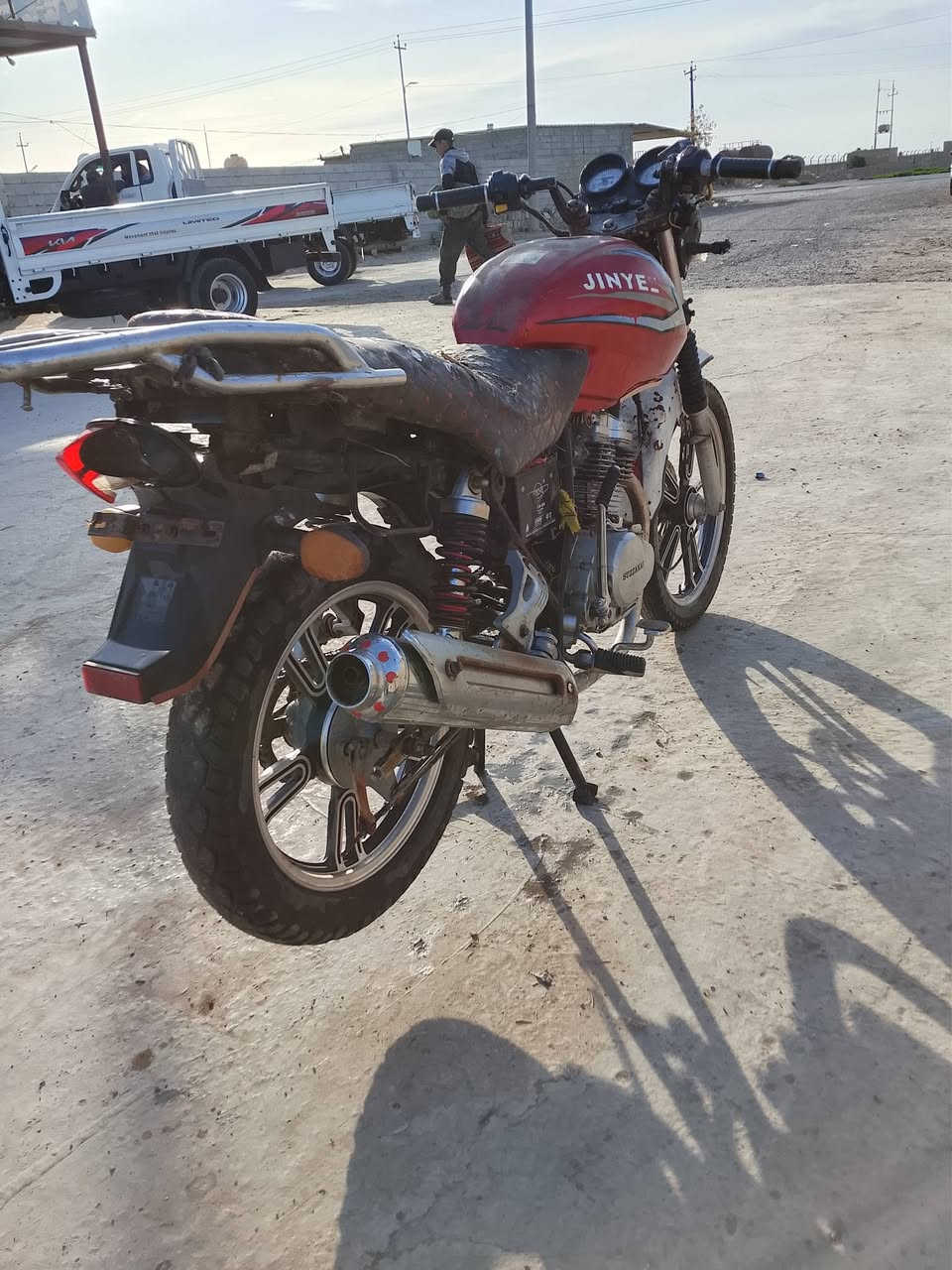 دراجه باندا للبيع دراجه شغاله كامله او مراوس بايراني هاي الباندا اوراق اصولي مكان ديى سعر 200 وبيها مجال ***********
