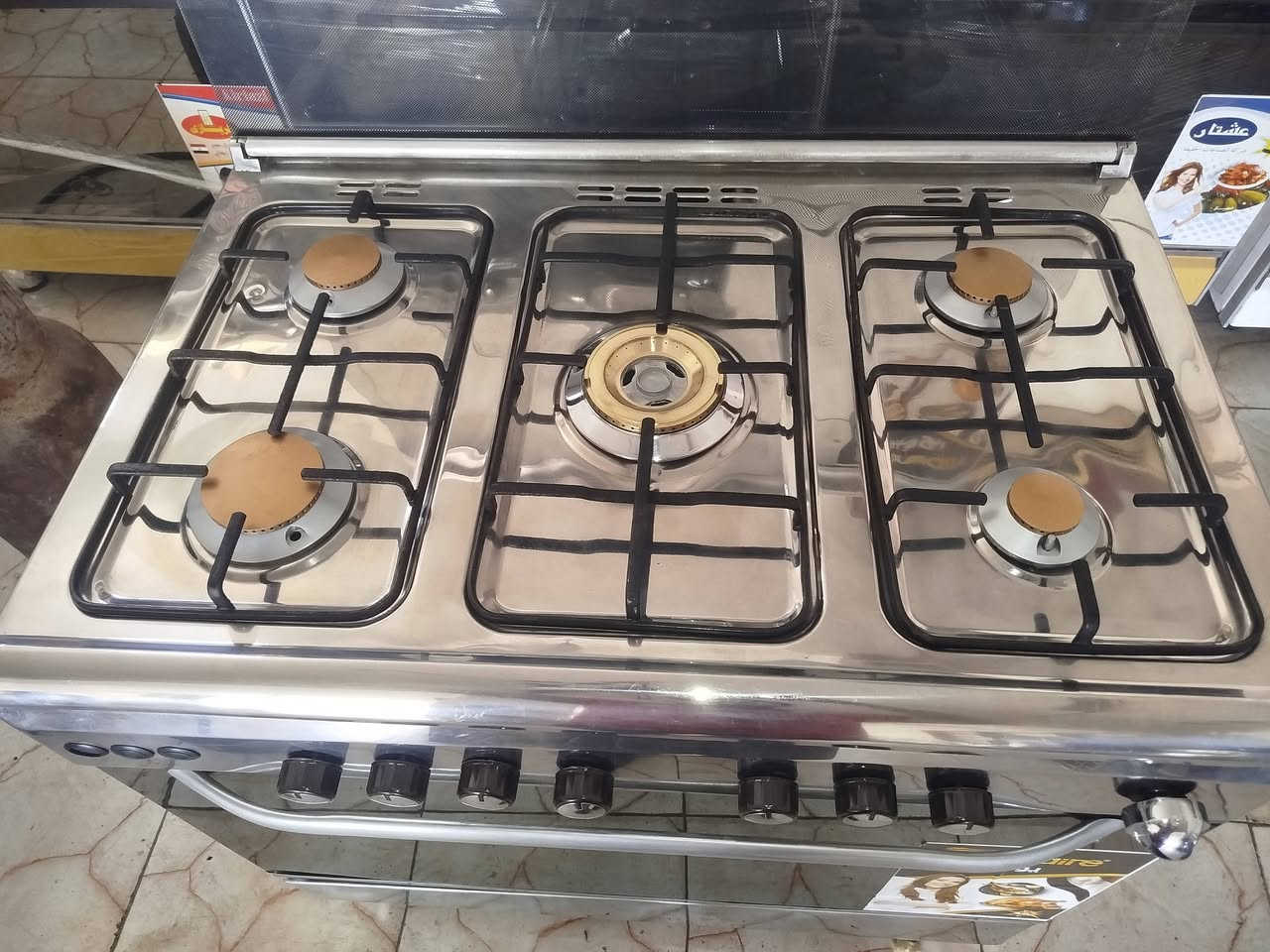 طباخ يونير مصري للبيع عل فحص وضمان ديوانيه حي العسكري قرب تقاطع شارع ستين قرب موكب باب الحوائج سعر 240للاستفسار تصال على رقم ***********بي واتساب
