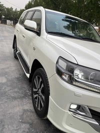 عندي لاندكروز 2017  VXS ام الرادر مواصفات لكرز  السياره كفاله عامه من ...