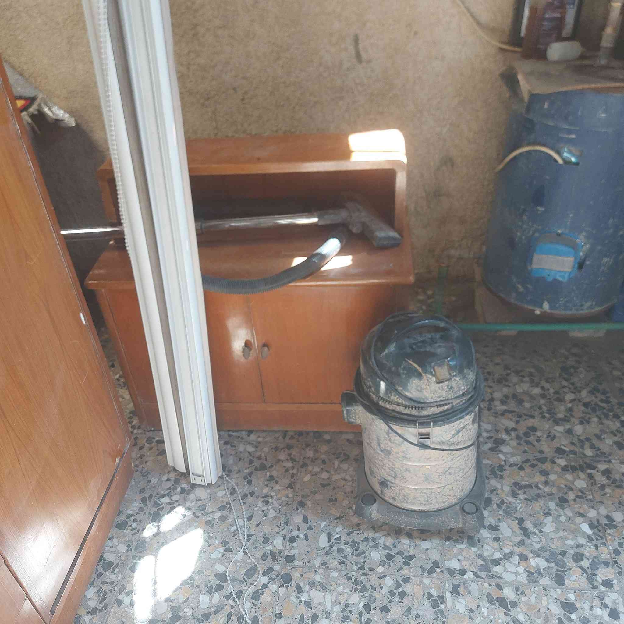 السلام عليكم مجموعة اغراض للبيع
كنتور ومكناسة وبردات وملكانة كوشة 
بغداد العبيدي


**إذا كنت صاحب هذا الإعلان وتريد حذفه لأي سبب، رجاءا أرسل رسالة إلى الدعم الفني**