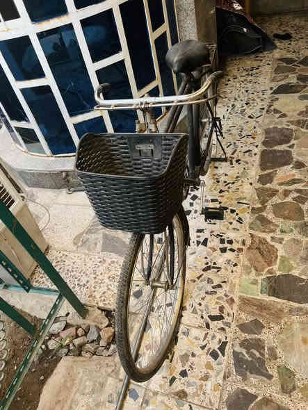 بايسكل هيرو حجم 26 لبيع مكاني بغداد الغزاليه 50 الف 
***********
