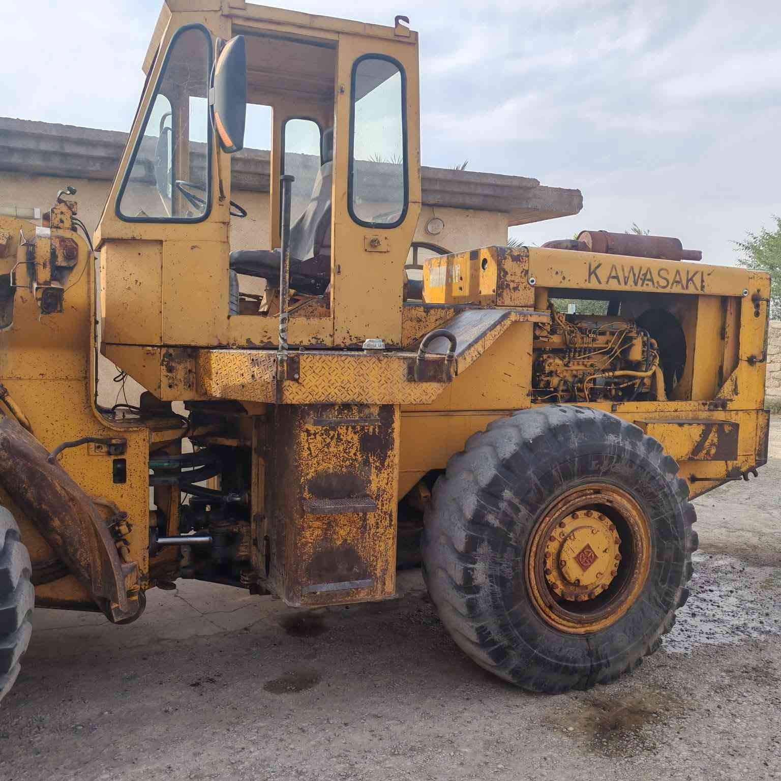 شفل كاوسكي موديل ٨٢ حجم ٨٠ المحرك والكير والتركم والاكسل مكفولات رقم بغداد تحويل السعر( ١٣٥$)وبيه مجال الاتصال *********** المكان سامراء
