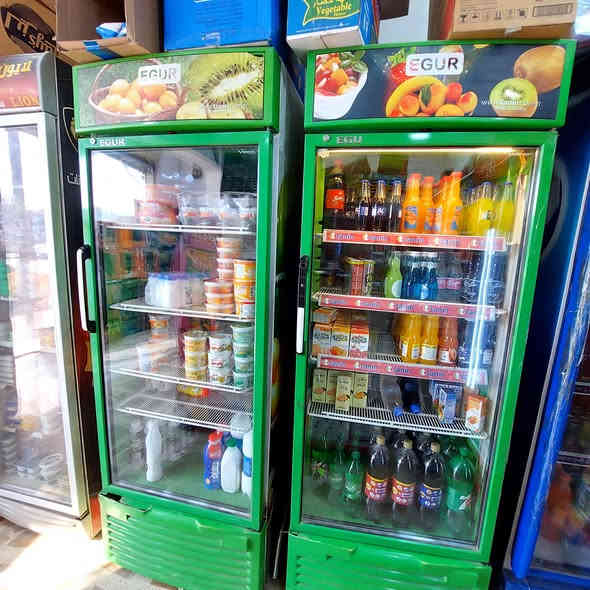 سلام عليكم 
عارضات عدد ٢ للبيع  شرط الشغل تبريد يخبل 
سعرهن  ٦٥٠ العنوان ناصريه/ اريدو قرب مطعم غليون /***********
