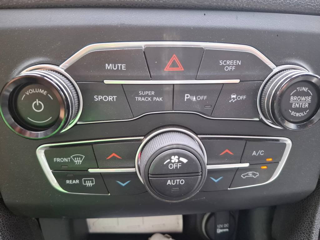 # واتساب ***********  في حال مشغول مااكدر اجاوبك اتصال اترك رساله واتساب 

🌹🌹  الاسعار يوم 15/1/2026 🌹🌹 

عروض السنة الجديدة 
توصيل بغداد و ديالى و كراج النهضه والعلاوي 🚗

**(( #مرايا داخلية تعتيم  جارجر أوباما جالنجر مع الكفر السعر 25  الف 
#كيلون صندوق جارجر أوباما 25  الف 
#تحكم تبريد جارجر أوباما من موديل ١١ الى ٢٣ السعر 25  الف
#عينة كيجات جارجر أوباما من موديل ١١ الى ٢٣ السعر 35 الف 
#تجوة كشنات جارجر أوباما زوج 20 الف 
#سماعات جارجر أوباما زيتوني زوج 20 الف
#كفر إطار تحكم ستيرن جارجر أوباما جالنجر معV سعر 20 الف
#قاعدة يدة كير جارجر بدون يده وبدون جلدة كير 25 الف 
#اي يدة باب داخليه جارجر أوباما بدون خزن 10  الاف 
#دكمة جام باب خلفي جارجر أوباما 10 الاف 
#قبغ بانزين جارجر 20 الف
#يدة باب خارجية جارجر 20 الف
#ماطور جام اي جهة جارجر أوباما السعر 20 الف ))

##كل شي متوفر ماكدر انشر كل الصور لان فيس محدد عدد الصور 

ملاحظة، ،،، ماعندك تعال اخذ بدون فلوس 

ستيرن جارجر أوباما جالنجر اعتيادي  مو تدفئة ولا صاج ولا S 30 الف فارغ   
جامة اي باب جارجر أوباما 35  الف  
سماعات بايونير واضحات بالصور مستعمل جداا نظيف صوت جداا قوي السعر 75  الف 

 

***كنترول باب صدر جارجر أوباما 25 الف 
***بطانة قبغ جنطة جارجر 30  الف 
***بصمة تشغيل ثابتة مال دشبول 20  الف 
***لويات جارجر أوباما جالنجر بلادي زوج 35الف
*** بصمة جارجر أوباما جالنجر تشغيل عن بعد   50 الف 

فيشة مكثف دبل مروحه السعر 50   الف 

شوته هيمي نوع K N  السعر ٧٥ الف عدد واحد فقط 
قبغ جنطه جارجر مال صبغ ٥٠ الف دينار فارغ 

مرايا أوباما فول رادار  بدون كفر السعر تك 75 الف قطعه وحده باقيه جهة الصدر 

#عبوة فيتبم تفصيخ اصلي بدون قبغ       40  الف
#فيشة رئيسية فيتم أصلية تفصيخ 25  الف
#منفذ داخل الفرس منفذين USB  منذ اواكس 40 الف
#منفذ داخل الفرس  1USB  ونفذ رام واوكس 15  الف

#دمام جنطة اصلي بيس 100. الف
#اريل 20   الف 

كيجات جارجر أوباما ١٦٠ ميل 75  الف
كيجات أوباما S ١٤٠ ميل  100  الف
بك لايتات جارجر  تفصيخ اصلي تك  125  الف
بك لايت أوباما C تك 125  الف الزوج
#كارت باب سائق قطعة 25. الاف

#كنترول تحكم جام باب السائق  جارجر أوباما  60 الف
#حساس رطوبة 40  الف
#حساس حراره 20  الف
#قاعدة كاميرا جارجر  اصلية 25  الف
#زراكات هيتر زوج 25  الف
#زراكات عاديه زوج 20  الف
ماطور زراكات اصلي تفصيخ 25 الف
دبة زراكات فارغة 35. الف
#إطار دشبول جارجر. موديل  ٢٠١٥  الى ٢٠٢٣سعره  50  الف
#يدة باب داخليه فول مواصفات خزن كشنات 30 الف
#جوه ستيرن كفر  15  الف
#دبلات بنيد تفصيخ زوج 20 الف
#لدات جاملغ جارجر طخم 50  اصلي تفصيخ
#غطاء فتحة عبوة بانزين ومساعد     25 الاف زوج
#تجوة بين كشنات جلد  نظيفه 30 الف
رادار  خلفي جارجر أوباما الزوج 100 الف
كارت كشن 30 الف
كيلون بنيد حساس 35 الف
بدون حساس 20  الف
مرايا جانبية  عاديه جارجر أوباما زوج 100 الف
سماعات الباين بيضويه أبواب ودشبول خلفي الزوج 25 الف
تويترات الباين أبواب خلفيه ودشبول امامي زوج 25 الف 
امبليفاير الباين اصلي 50 الف
كاميرا  جارجر أوباما خلفيه اصليه تفصيخ 50 الف
ريش مراوح تفصيخ تك 20 الف
كيلون باب جارجر أوباما 40 الف ,, لبة باب كاملة   60  الف
يدة باب سائق خارجيه جارجر بصمه 25  الف
راس باتري بارد تفصيخ 15  الف
مطريات ترايش ابواب تك 25  الف
عقل باب جالنجر 60  الف
صكاب لايت جامه جالنجر  جارجر 40  الف

يدة اشاير وماسحات عاديه   50  الف  فول 75  الف
بطاين جاملغات تفصيخ اصلي. زوج. 50. الف
سفايف أبواب تك 25  الف
نرمايد بنيد جارجر أوباما جالنجر جيب تك  35  الف
ثلاجة محرك ٣٦٠٠   25  الف
نوزلات مع ثلاجة نوزلات تفصيخ اصلي موديل عالي  100. الف

كاعية جنطه  50  الف
بطانة بنيد بدون فتحه  50  الف

حاصرات هواء راديتر جانبية زوج  50 الف
هورنات بلاد تفصيخ زوج  25  الف
مجموعة فيوزات وكتفات تفصيخ
حساسات خلفيه مع الضفيرة  120  الف من موديل 11  الى 19
سبايدرات اصلية تفصيخ جارجر أوباما 50  الف 

ماسكات راديتر 15  الف تك
جوينات هيمي و عاديه مع تقاسيق متوفره
ثلاجة هيمي
شوته + جوينات شوته هيمي

 

بردة أوباما  100. الف

حلوك صالنصة جارجر أوباما جالنجر
بلاد دائري و مستطيل تك 30 الف
بواري تبريد
@إشارة توصيل بغداد فقط وكراج النهضه والعلاوي 🚘
عندي غراض اهواي شتحتاج خابرني او راسلني واتساب وخاص
مكاني بغداد الراشدية
*********** بغداد, العراق
