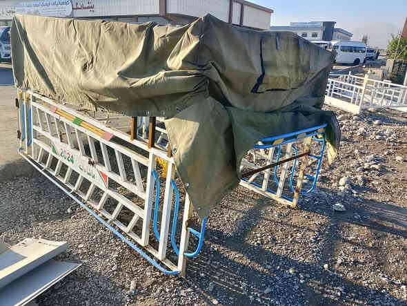 چەمچەوسەرچەمچەوچادری 2700لۆفرۆشتن *********** ***********
