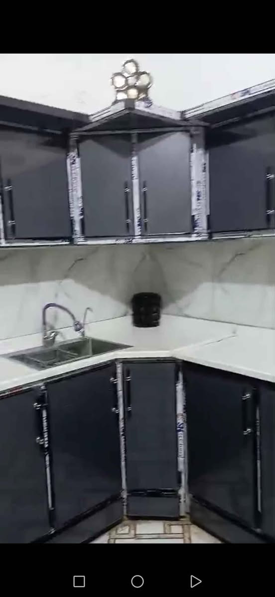 ‎كاونتر تفصال ويا افن وطباخه السعر مليون وستميه وبي مجال راسلني او اتصل  ***********‎ كربلاء, العراق
