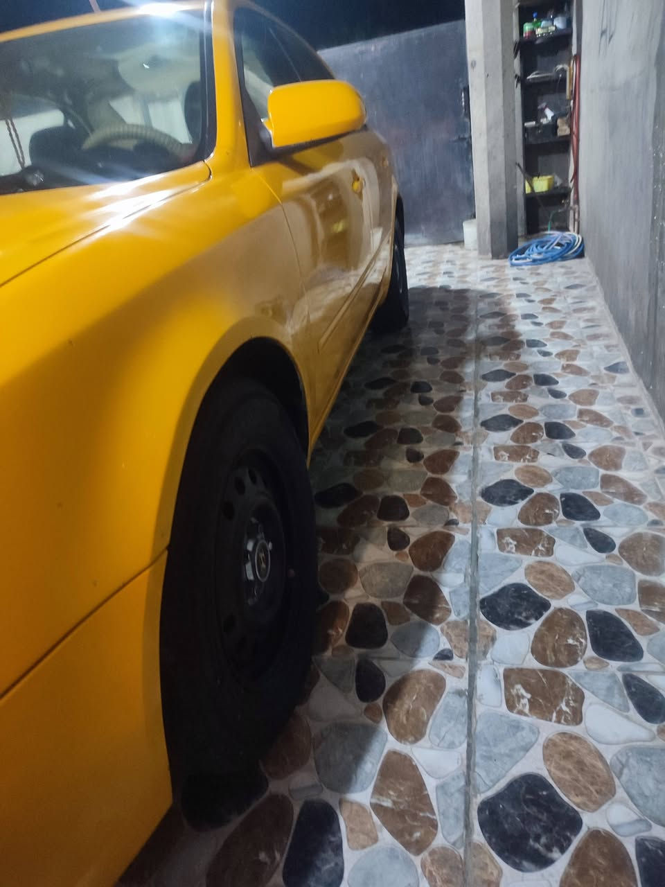 سلام عليكم سوناتا 2009 امريكي للبيع ضرر جمرلق وبونيد بدون دواخل شواصي لغود كفاله كير محرك كفاله محرك قبل 6اشهر رقم كركوك مشروع وطني سياره جهزه متصرف عليها ألف دينار  دوشمه جديده صدر امامي خلفي جديد مكاني ديالى خانقين أو بعقوبة هم متواجد سعرها 100وبيها مجال بسيط للستفساره ***********
