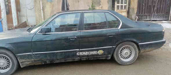 السلام عليكم 730 محرك 35 مفتوح رقم بغداد سنويه لل 27 بأسمي احولك شوكت ما تريد السياره ينرادلها ترتيب امانة الله لا اغشك ولا شي تجي تشوف السياره تقتنع بيها ما اقتنعت تتغده يمي وتروح السياره جبة المحرك مالتها بيها نضوح بدلتها مرتين والي ما يخافون الله يحطولي مو اصليه تبريد مو شغال اني رجال عسكري ماعندي امكانية اصرف عليها بسبب الظروف تجيني واكلك شبيها مابيها سياره گرفتها تخبل تصير من نصيبك اشوفك عليها الخير وتتهنى بيها سبب البيع اعتازيت واريد ابيع ابسعره 45 وبيها مجال مكاني بابل قضاء المسيب ناحية الاسكندريه مجمع حطين رقمي ‏‪***********‬‏ اتصل وبيك خير وادلل
