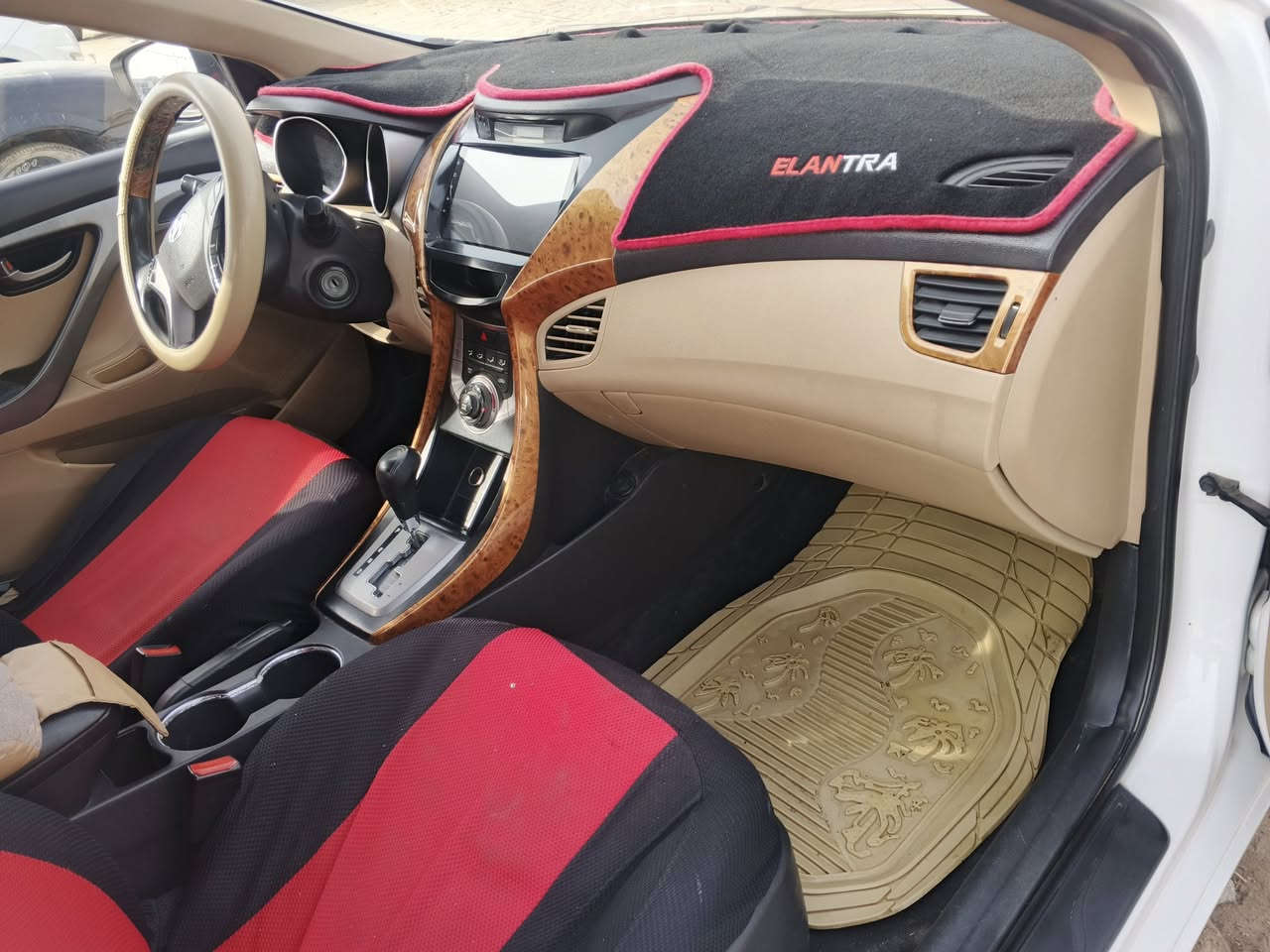 النترا 2014 مكفوله من الصبغ محرك مامفتوح 1600 رقم اربيل المكان الصويره السعر 113 مجال قليل تبريد تدفئه تخم تاير 
***********...***********
