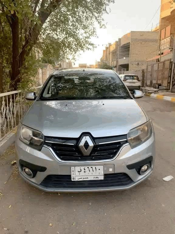 رينو سمبل موديل 2020 بأسمي بغداد مشروع وطني .السيارة على ايدي مستلمهة مال بيت ماشية 70 بعدهة عل وضع الشركة . صارت بيهة طختين بالخلف واضحة بالصور على كد شبر وصلحتهم بدون قطرة صبغ وشخط بسيط بيهة 
محرك كير تبريد صدر كفالة . مابيهة اي نقص 
السعر 73 وبيهة مجال مكاني بغداد البلديات 
***********
