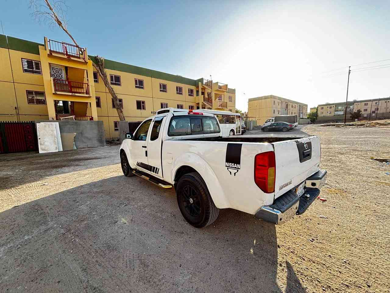 السلام عليكم بيكم نيسان فنتيره 2018
للبيع او مراوس 
شاشه كبيره 

كامره خلفيه 

حساسات خلفيه 

تثبيت سرعه 

تحكم استيرين 

تحكم مري 

تبريد تدفئة فووول 

رقم كركوك مشروع وطني تحويل مباشر 
ضرر 3 قطع جاملغ خلفي 
باب وجاملغ سايق مكان تكريت القادسية 
تصال على رقم ***********
