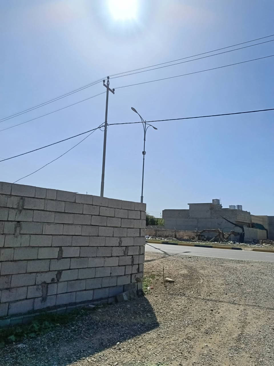 قطعه ارض للبيع زراعي تحويل مباشره المساحه 135 الموقع حي الكرار قرب شارع الحولي الاستفسار على الرقم***********
