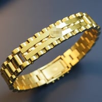 موديلات حلوة • توصيل بلاش • ارسل صورتك