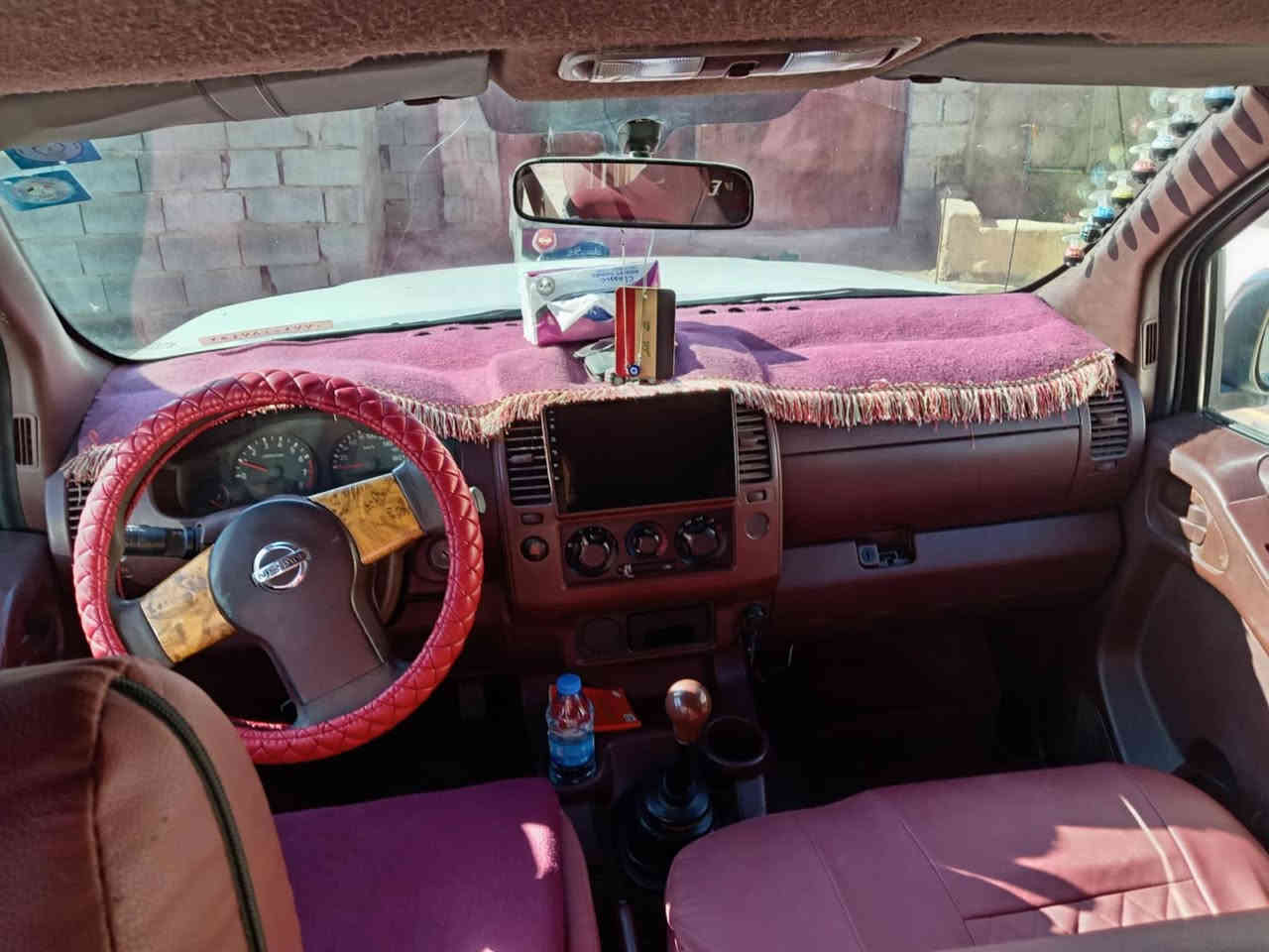 سلام عليكم
نيفاره موديل 2009 رقم بغداد باسمي سنويا جديده 
مكينه وكير جدد صدر جديد باتري جديد كهربائيات 
كلها شغاله داخل جديد مسجل شاشه تاب كامره خلفيه سياره ربع مذب عليها مال جناي سعرها 98وبيها مجال مكاني ديالى شهربان رقم ‏‪***********‬‏
