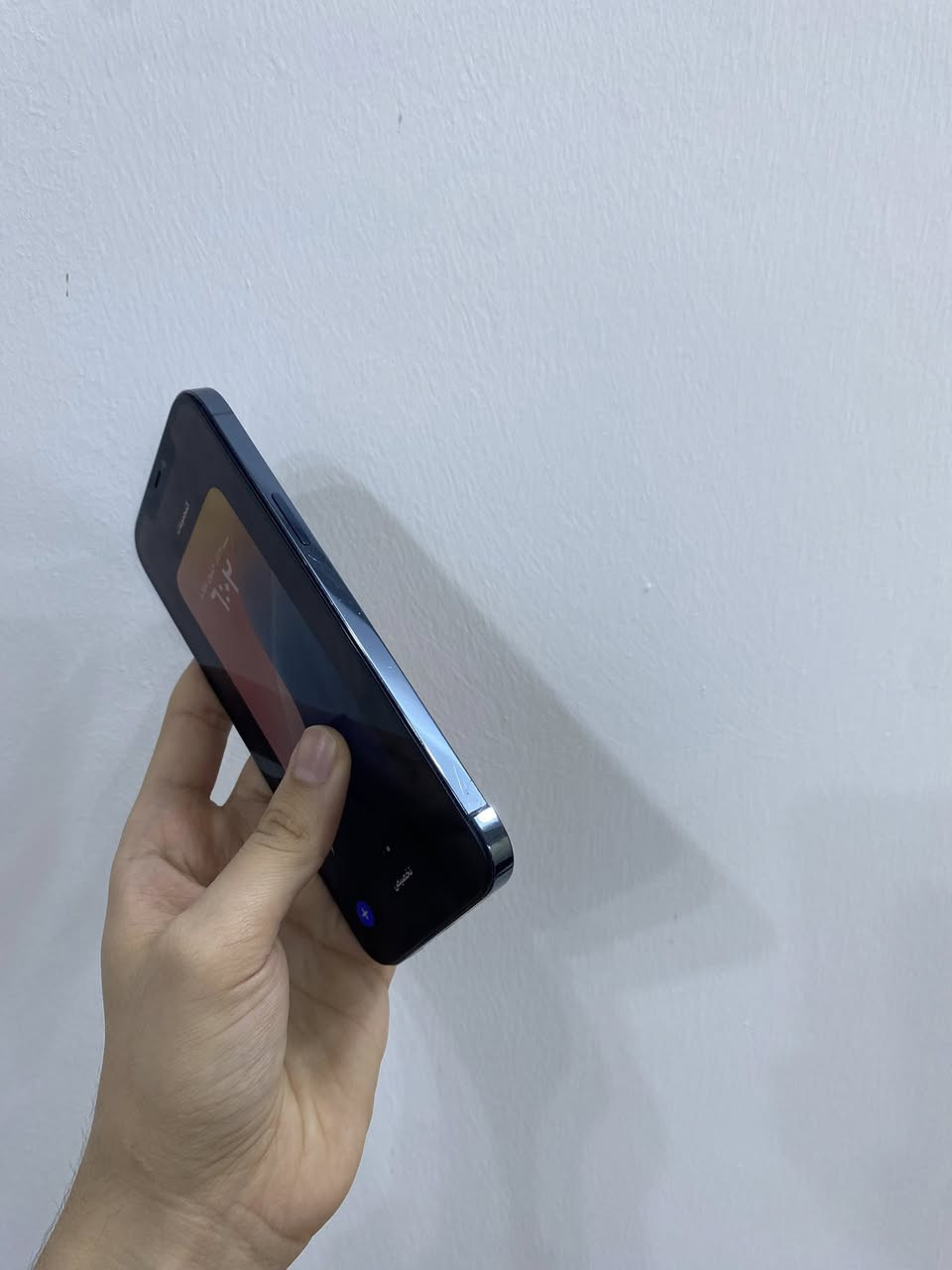 ايفون 12 برو ماكس مغلف ظهر
البطارية 100 مبدلة اصلية 
الذاكره 128 
نموذج M
الجهاز دبل شريحة ZA
مستبدل شاشة وكامره اصلي فقط 
السعر ٢٨٥ وبي مجال توصيل ماعندي 
عنواني بغداد حي اور ***********
