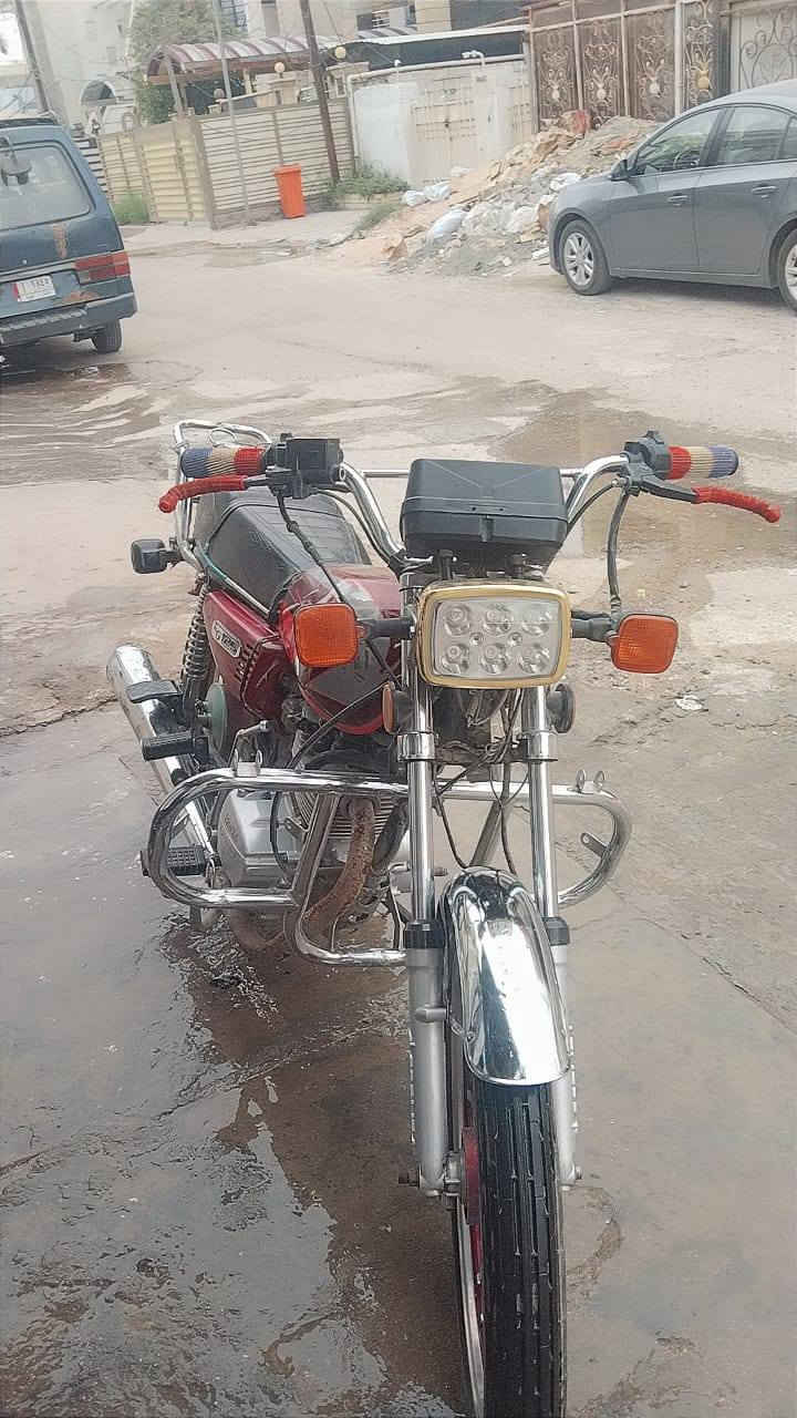 السلام عليكم اخوان سيفان للبيع دراجه خير من الله جيب فيتر وتعال أفحص السعر 450 وبيه مجال للاستفسار*********** المكان بغداد
