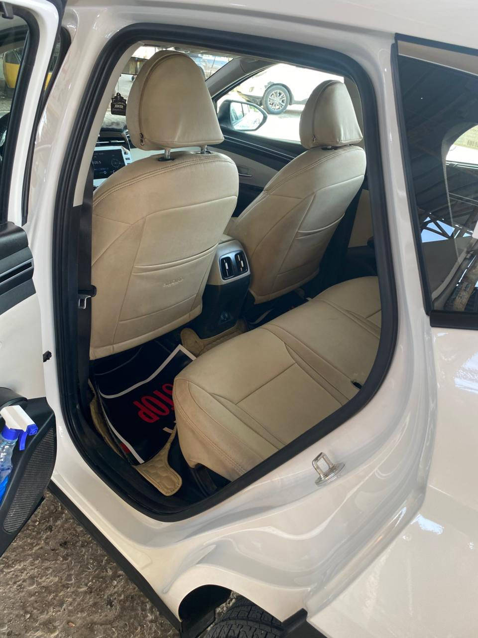 توسان موديل 2023 فول مواصفات عدا البانوراما معروفه مواصفاتها وضمان شركة الاولى كوريه معروفه مكفوله من كل شي عدا گد اصبع بارد  ماشيه 65 الف 
السعر 212
للاستفسار  *********** العنوان البلديات - حي التجار
