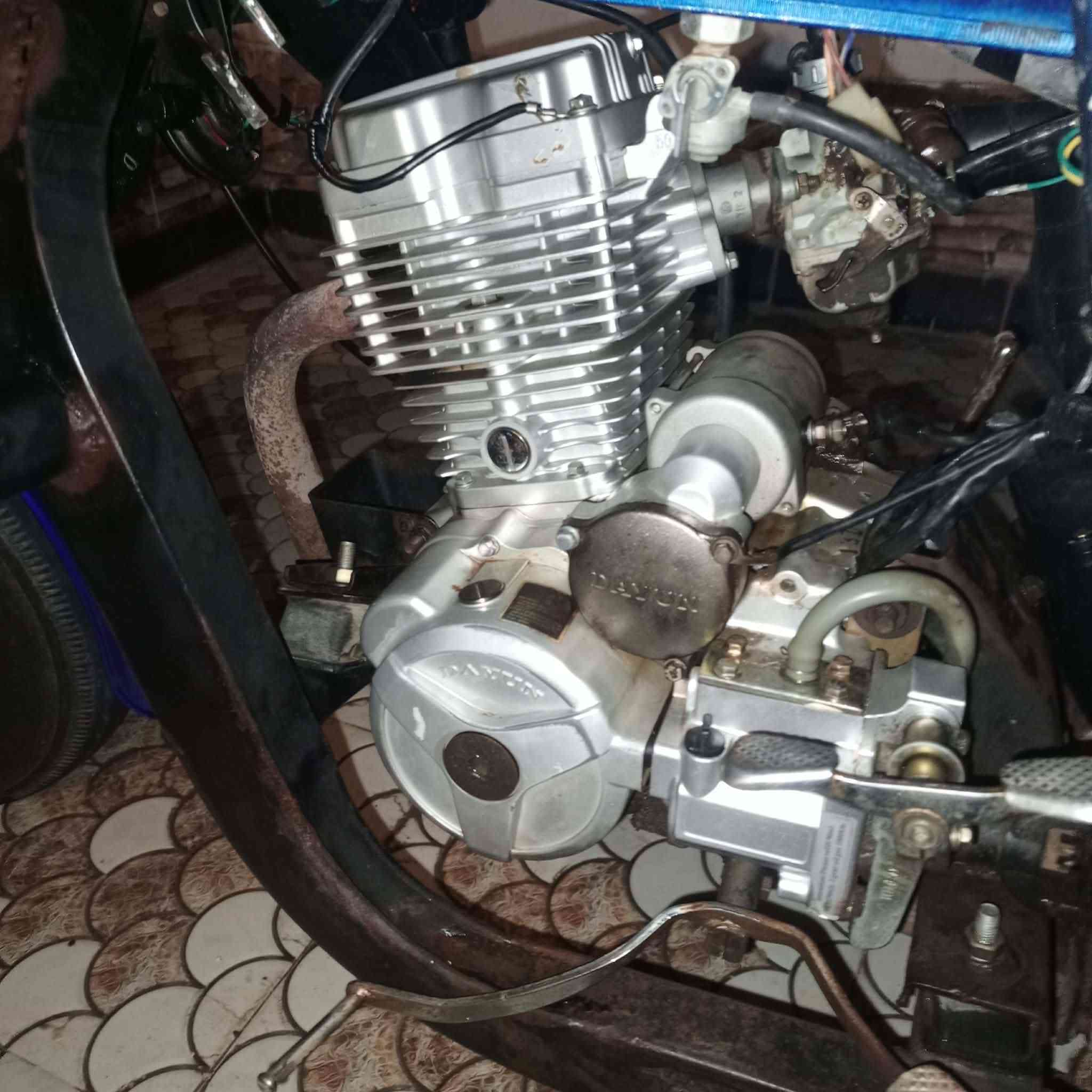 ستوته موديل 14 أوراق مكينه وكير مكفولات ضفيره جديده كهربائيات كله شغاله تغم تاير جوبلس الكشر شوف العين كدامك السعر 1350 الاتصال ع الرقم ***********
