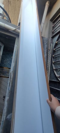 رفوف ميلامين مع الاستاندات تعليق للبيع وحسب الصور ٠٧٨٣٠٧١٠٤٠٤ الرفوف ع...