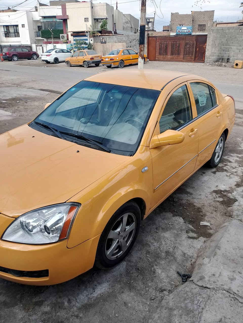 السلام عليكم
حلالي للبيع شيري اي فايف 2011 كير ومكينه ياباني كامري 2000 صدر عام جديد امامي خلفي لوحات انكليزي جديدة سنويه جديده ل 2030 هزه جديده مصفر هيئه وغرامات حساسات السيارة كامله زوج تايرات امامي جديد كهربائيات شغاله عامه السياره مصبوغه عام للجماليه فقط السعر $42$ وبيها مجال للشراي اي استفسار اتصال عل الرقم ***********  رجائا المو شراي لا يتعبني ولا يكسر بحلالي مكاني بغداد الحبيبيه قرب ملعب المدينه
