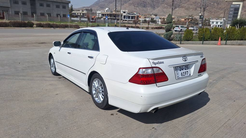 شاهین ۲۰۰٦ڕوویاڵ سەیارەکە ماشااللە لۆک تەنها شوین لیزەکانی بۆیاخ بیلاد سپۆرتی یابان ناوزەد فۆرمیکا هەمووگیانی ئیش دەکات گیڕومەکینەی نەکراوەتەوە بێ دوکەڵ مەکینە بچوکی گیڕگەورە ئاڵتونی بازاڕ مەڕغوب سەیارەکە لەقوەت وهەڵمەتی خۆی بیزارە. تبرید ساردوگەرم کوشن کارەبای پینج بسمە بسمە ڕەساسی. سعری ٥٥گەڵا ژ.م ۰۷۷۳٤٤۳۱٥۱۰کۆڕەک ۰۷٥۱٥۱۷۲۳٨٦ ناونیشان/ڕانیە رانية, السليمانية
