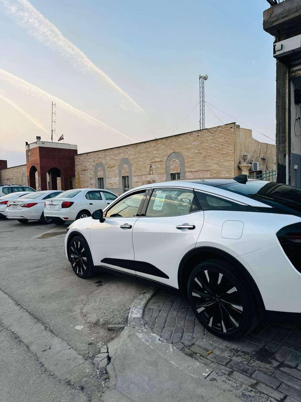 سلام عليكم ماجستا ٢٠٢٤
كراون ماجستا تو كولر اعلى فئة 
مديل ٢٠٢٤ 
شركة عبداللطيف 
مغلفه نانو ppf ضمان عشر سنوات 
بانوراما 
بيبان شفط 
ويل ٢١
كشنات تدفئة تبريد 
مكينة ٢٤٠٠ تيربو 
ماشية ٣١٠٠٠كليو 
شاشة عرض داته شو 
خمس كاميرات ٣٦٠درجة
السيارة جديدة بالكارتون 
رقم بغداد بااسمي
وعارضيلكم اسعارهن بساز اللون واحد وبدون رقم 
التوكلر فرق مليون والرقم مليون يعني ضيف ع سعر ساز مليونين
واي استفسار الاتصال ع الرقم ***********
