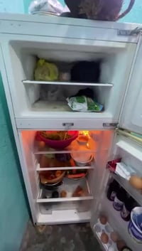 ثلاجة جديدة • نجف