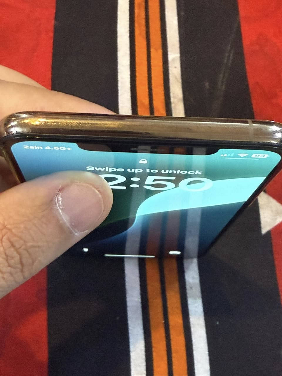 ايفون اكس ماكس شرق اوسط بلادي مامفتوح ذاكرة 128 بطارية 77 الجهاز بلادي اني مشتري جديد ومحافظ علية لويومنا هذا نظافة 99‎%‎ مامبدل بي اي شي شغال كله
السعر 300 الف 
***********
