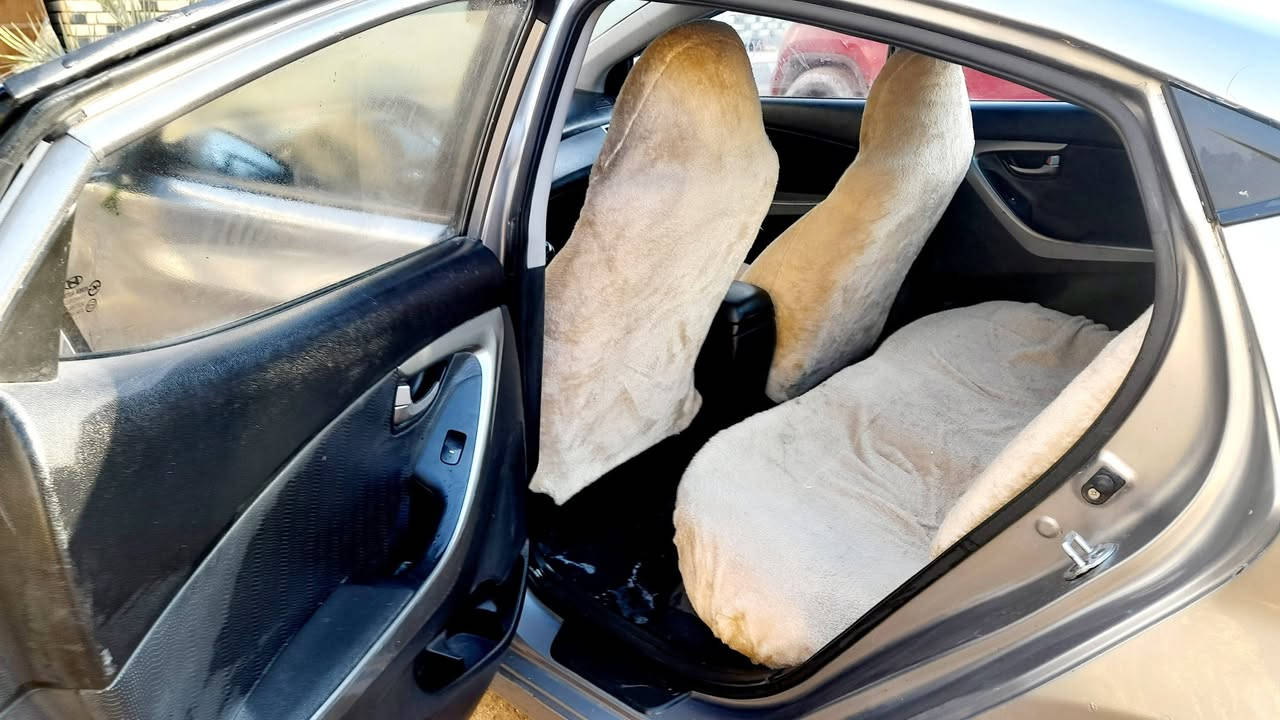 النترا 2015 ادوات گصة جنطه سياره جديده بالكارتون ارقام انگليزي وسنويه عظم مكينه وگير وحداديه وتبريد على الشرط  السعر 46 بي مجال للتواصل ***********
