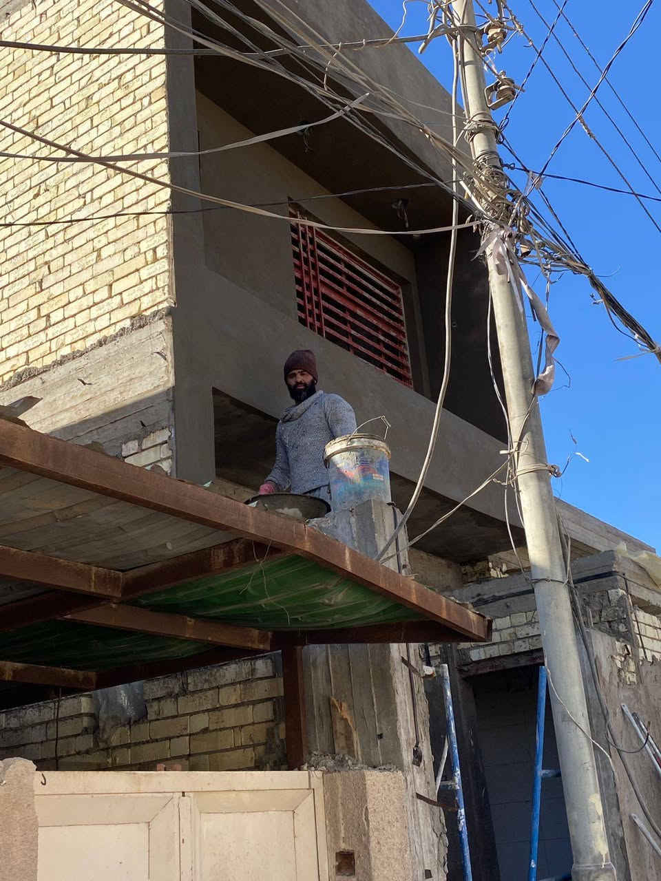 لباخ متفرغ حاليا سمنت وجص وبورك شغل درجة اولى شرط اشراف هندسي عملي صورة و صوت عملي متر وكباله و يوميه ***********
