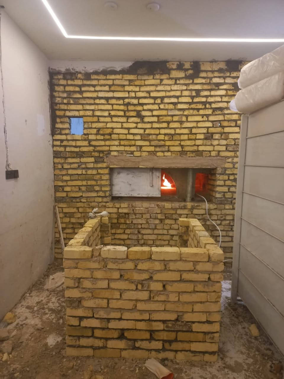 ابو حسين النجفي لبناء الافران الصمون وافران البيتزا ***********/***********
