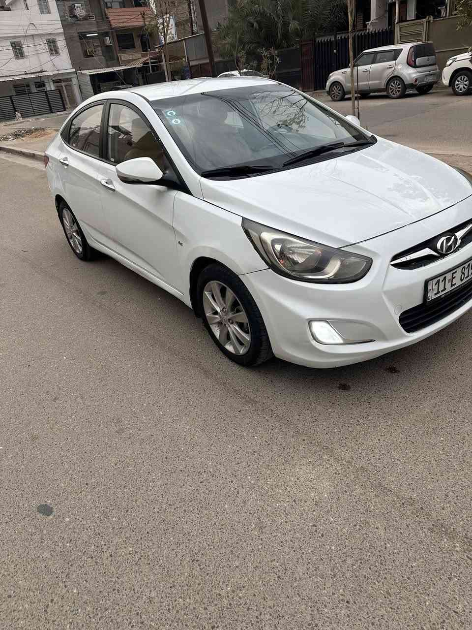 السلام عليكم اكسنت موديل ٢٠١٣ خليجي محرك ١٦٠٠ تخم تاير جديد مكفوله من الصبغ ومحرك وكير حداديه وخير من الله ماشيه ١٢٢ حقيقي والسياره باسمي مكاني بغداد حي الجهاد الشارقه السعر ١٠٠ $بيه مجال لشراء  مامتواجد على الفيس الشراء يتصل رقم الهاتف ***********
