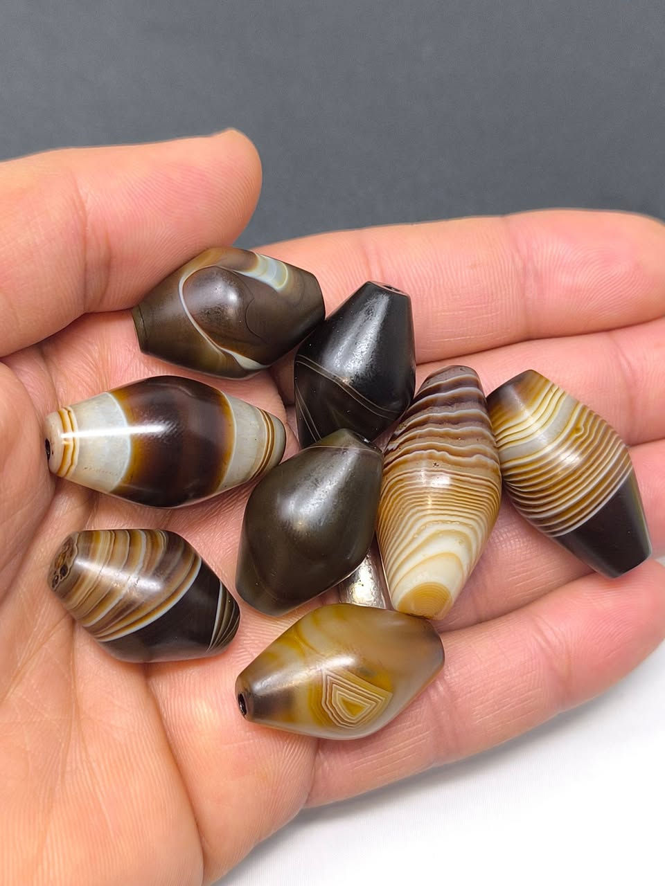 عرض خاص 
جزع افغاني طبيعي ذمة 8 قطع احجامهن حلوة
راقيات جدا سعرهن بلاش ٩٦ الف مع التوصيل سعر نهائي🔒


**إذا كنت صاحب هذا الإعلان وتريد حذفه لأي سبب، رجاءا أرسل رسالة إلى الدعم الفني**