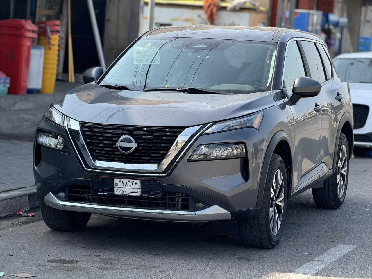 يالله 
إسلام عليكم 
نيسان روج ٢٠٢٣ 
بدون رقم منفيس بسمي 
حادثه مثل ما واضح بلصور وبيهه كتاب فحص 
ماشيه ٤٠ 
السعر ١٢٠ 
مكاني البصره القبله 
***********
