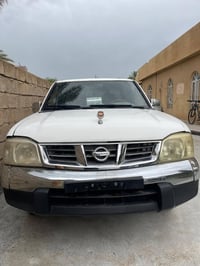 للبيع فقط  نيسان بيكم 2009  ادوات بدون گص  گير محرك اكسل شرط  كهربائيا...