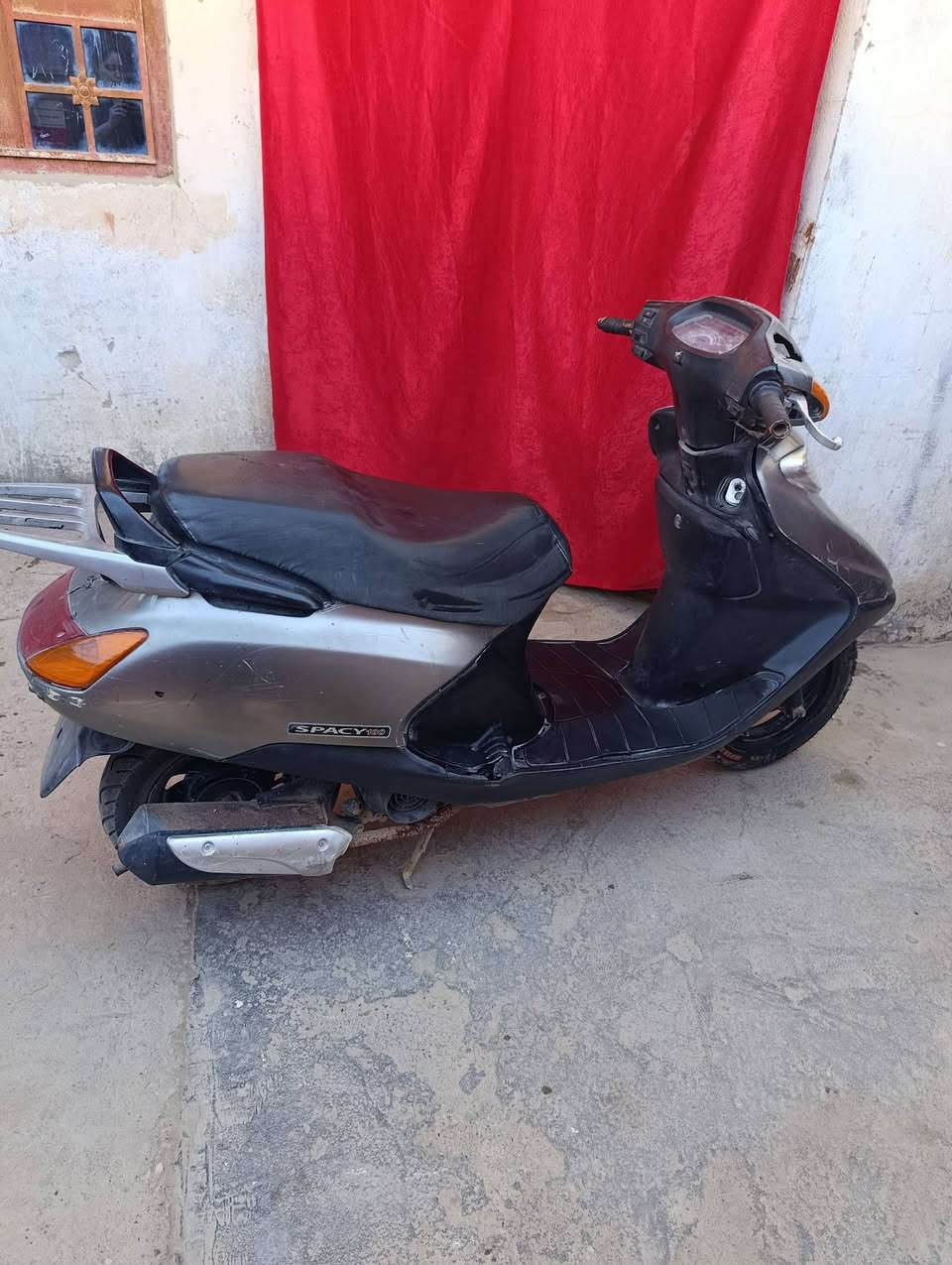 السلام عليكم سبيسي للبيع نظيفه وشغاله خير من الله السعر تواصل مع صاحب الرقم مكلف  ‏‪0773 225 4759‬‏
