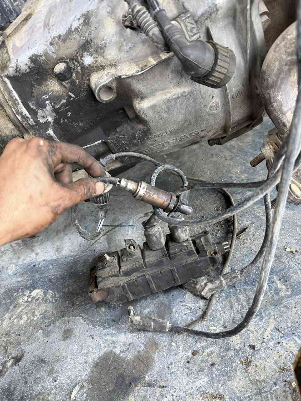 صاروخ كامل 1800 زنجيل 4 سلندر حاويه شرط برغي مامفتوح بي 
تفرعات كامله حتى باور وداينمو وكوبريسر كله كامل وشرط النضافة
السعر 500$  
***********
