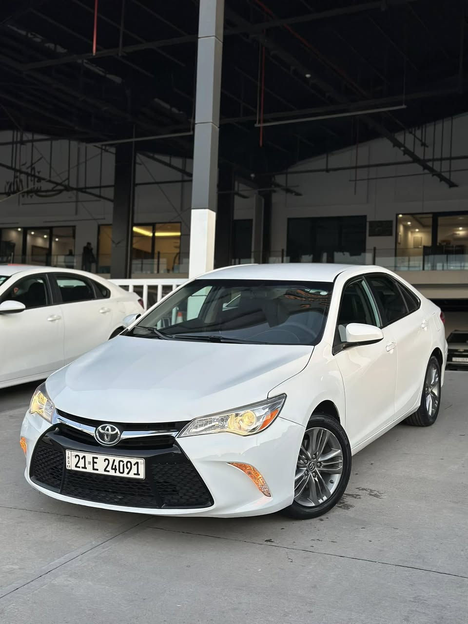 سلام عليكم اليدور نضيف وجديد وحادث خفيف كامري 2016 SE حادثها جاملغ وباب وشبر بلبنيد صبغ بدون دواخل بشرط سياره جديده ماشيه ٦٠ الف كشن كهربائي جلد شاشه كامره ويلات بلادي سياره دنيار مابيها مصرف ارقام سنويه جديده ب اسمي راسن احولك مكان السياره السليمانيه السعر 157 وبي مجال بسيط ***********
