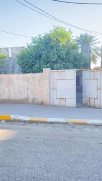 دار للبيع. حي لمراسمه لغربيه  مساحه 400 متر زنجلي على 15 وشارع 10   بن...